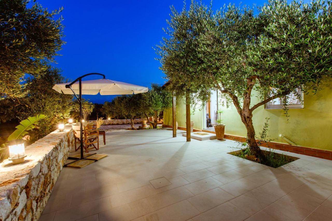 Villa Elaionas Sternai Екстер'єр фото